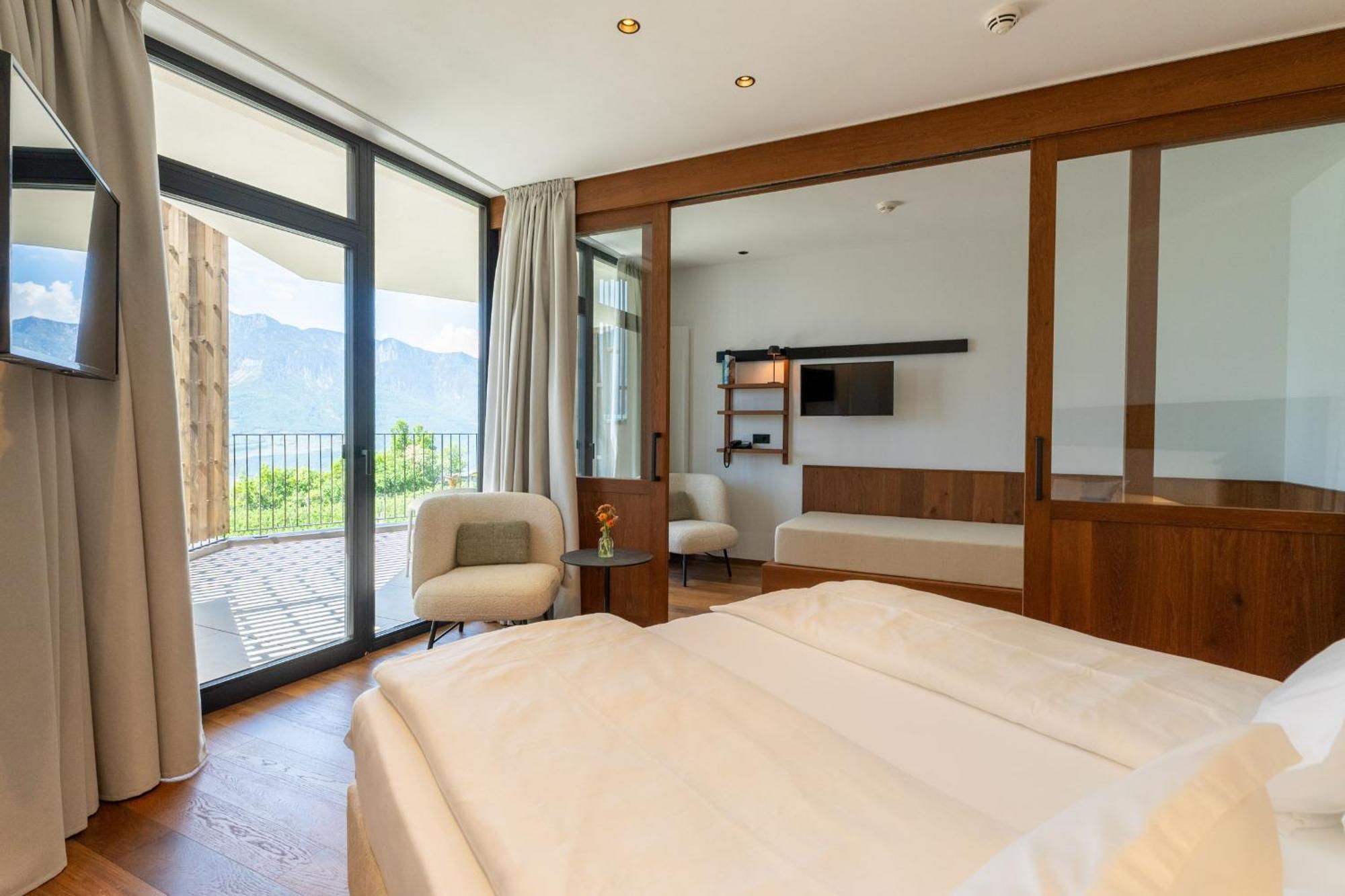 Hotel Tenz Montagna Bagian luar foto