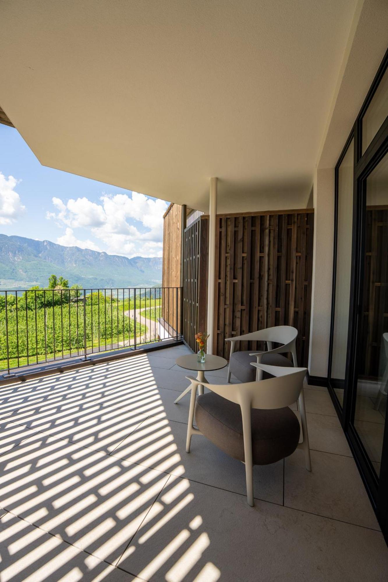 Hotel Tenz 2025 Montagna Bagian luar foto