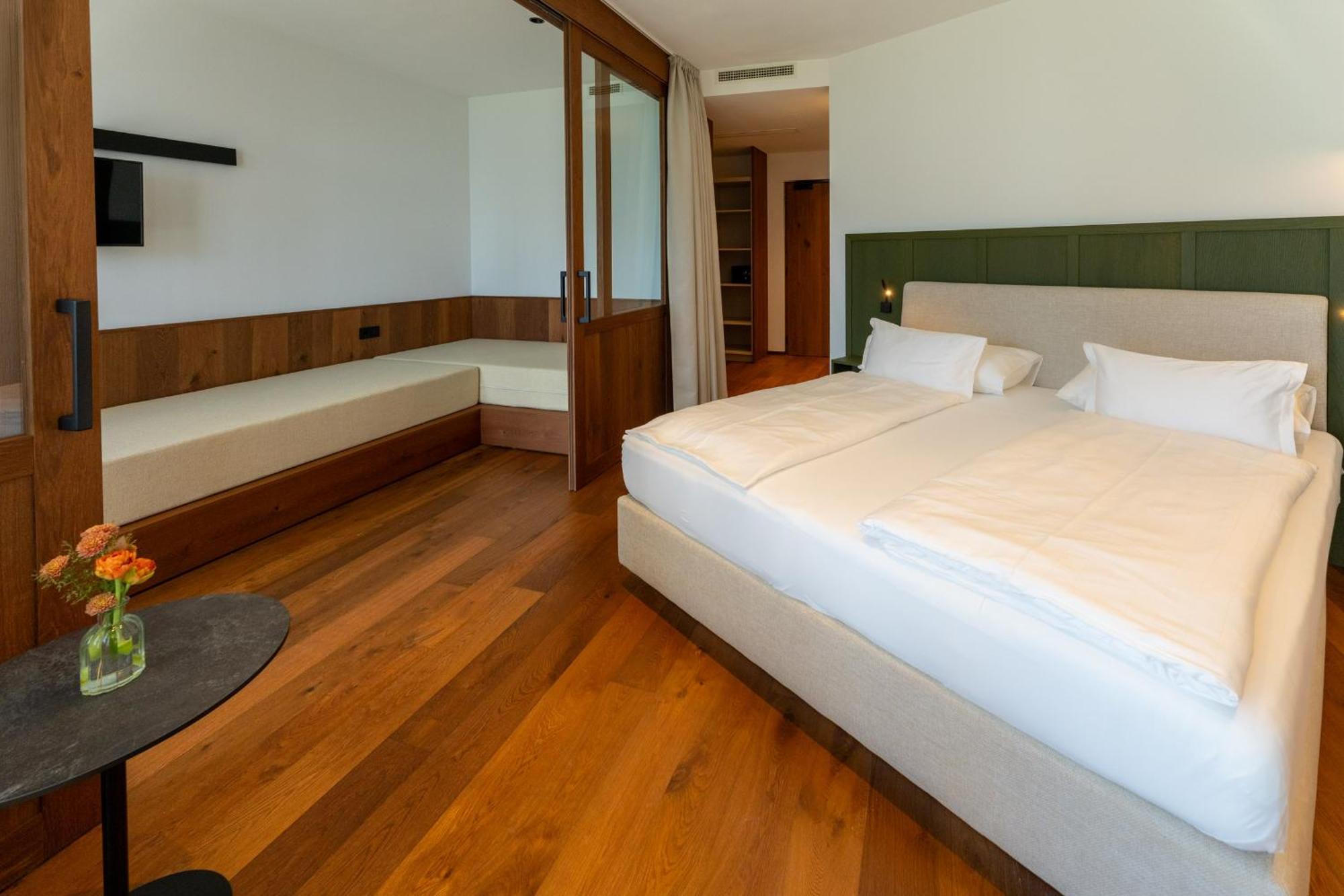 Hotel Tenz 2025 Montagna Bagian luar foto