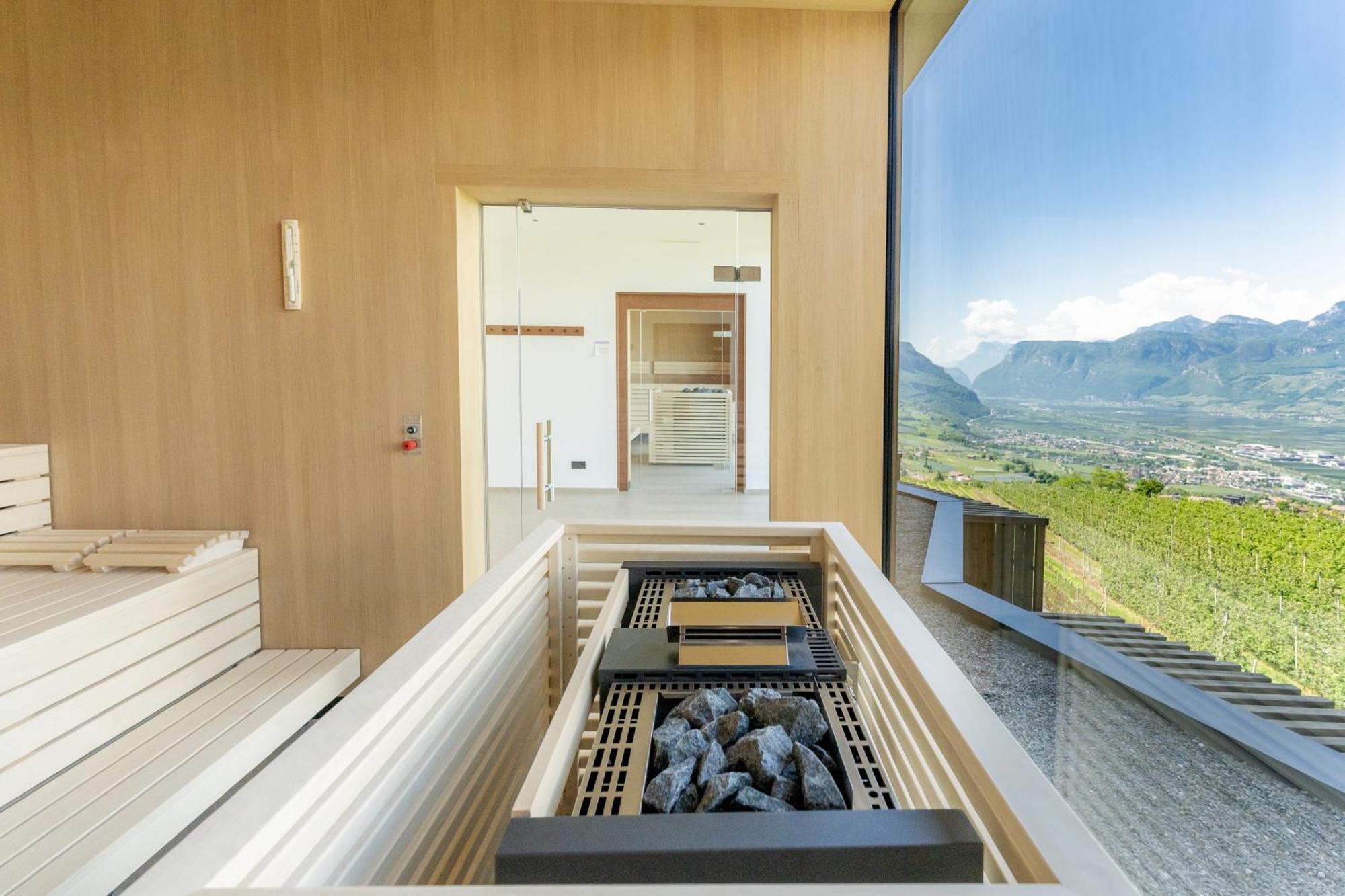 Hotel Tenz 2025 Montagna Bagian luar foto