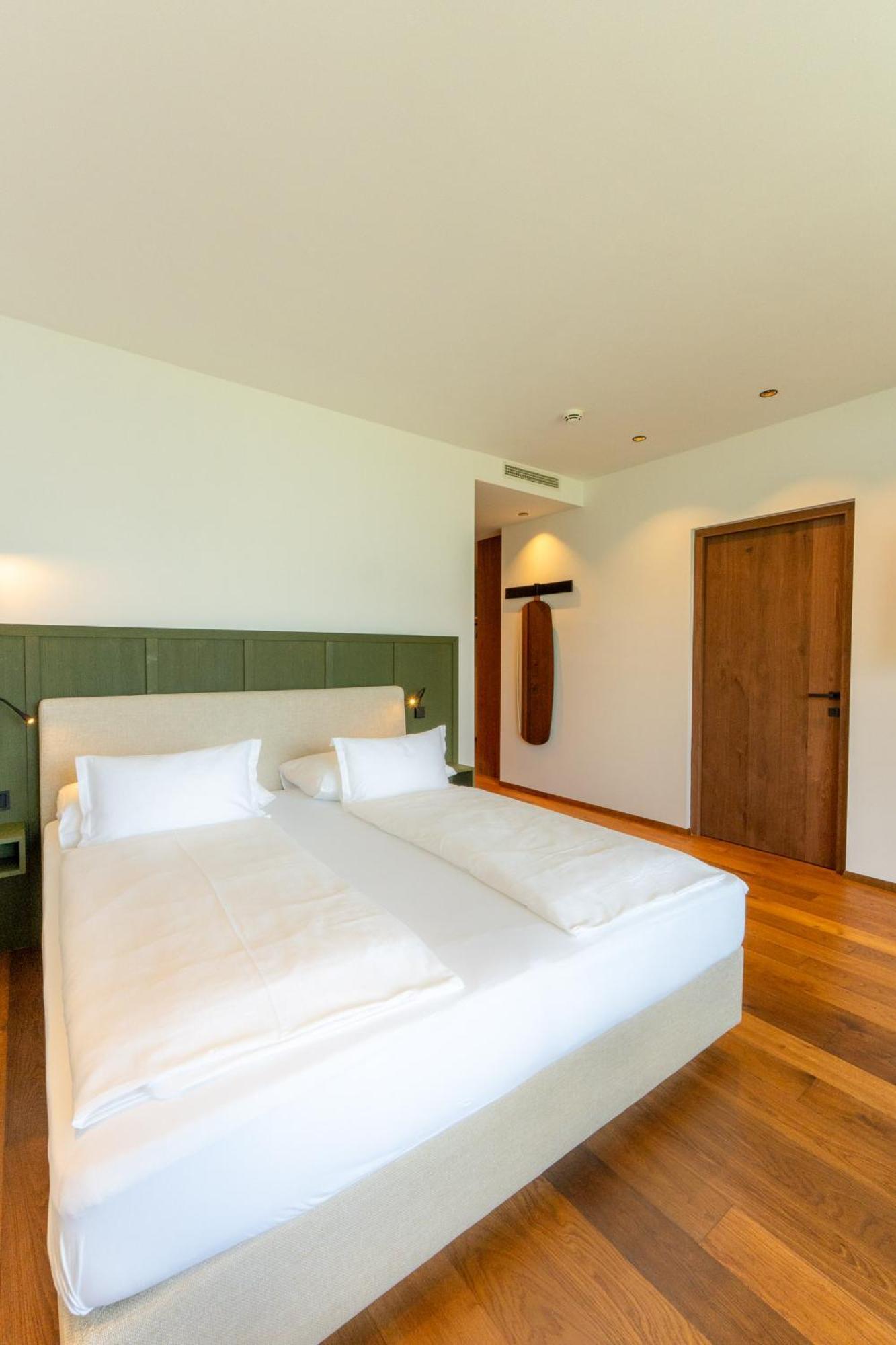 Hotel Tenz 2025 Montagna Bagian luar foto