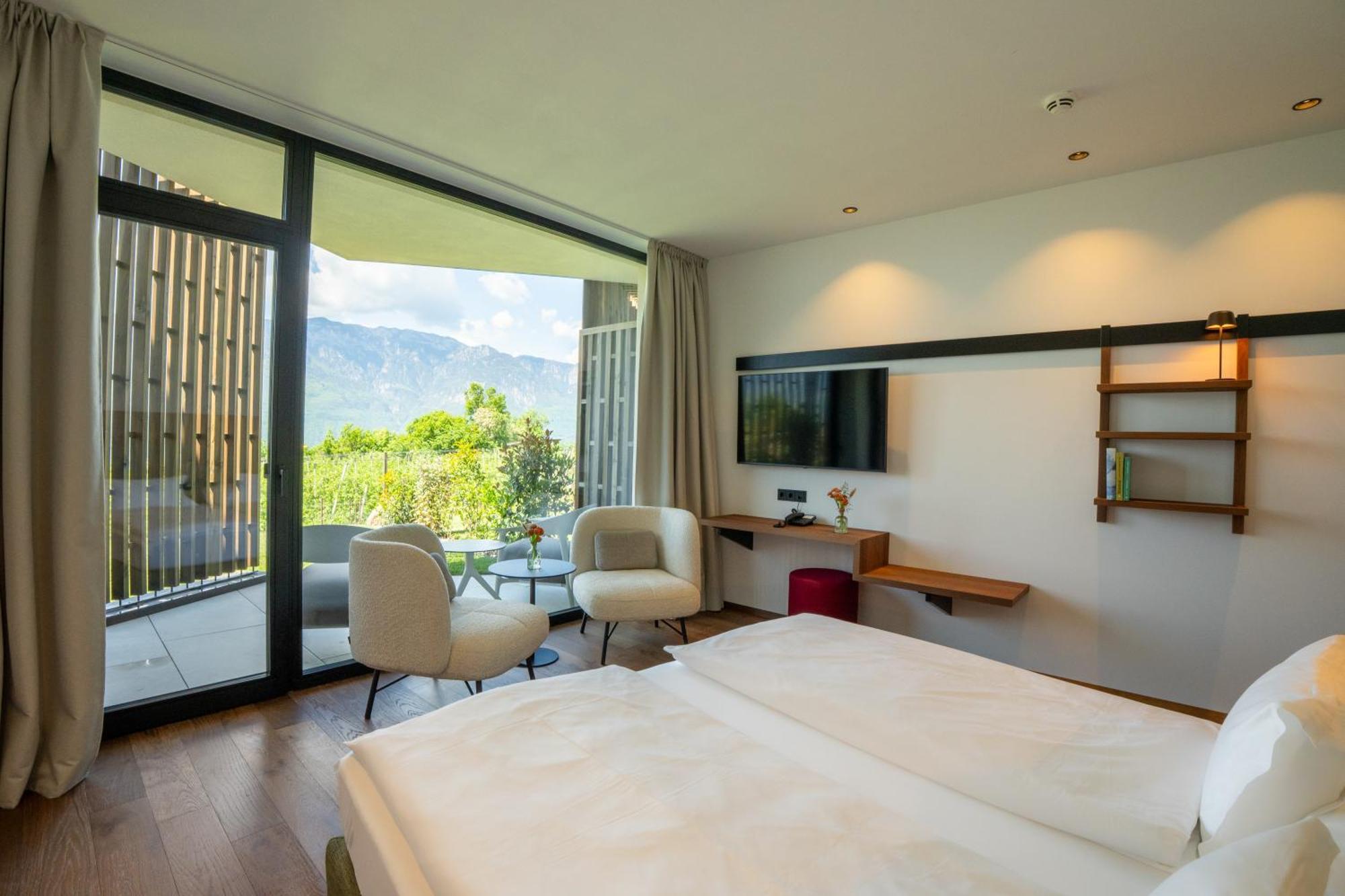Hotel Tenz 2025 Montagna Bagian luar foto